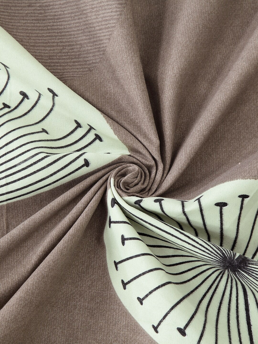 KLOTTHE Brown & Yellow Floral 210 TC Cotton Bedsheet with Pillow Cover - Swadesiicart