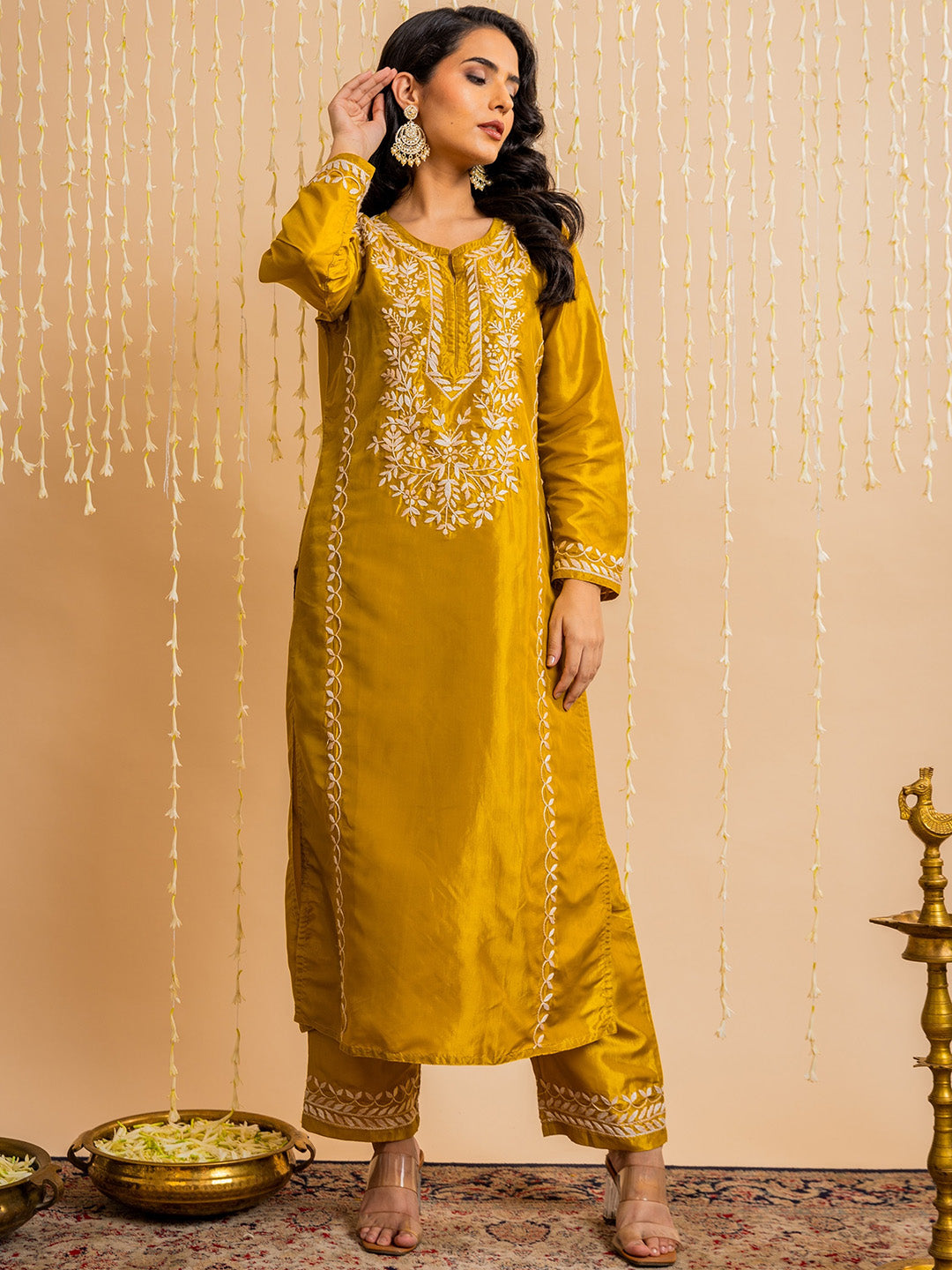 HOUSE OF KARI Floral Embroidered Silk Chikankari Kurta | Swadesiicart