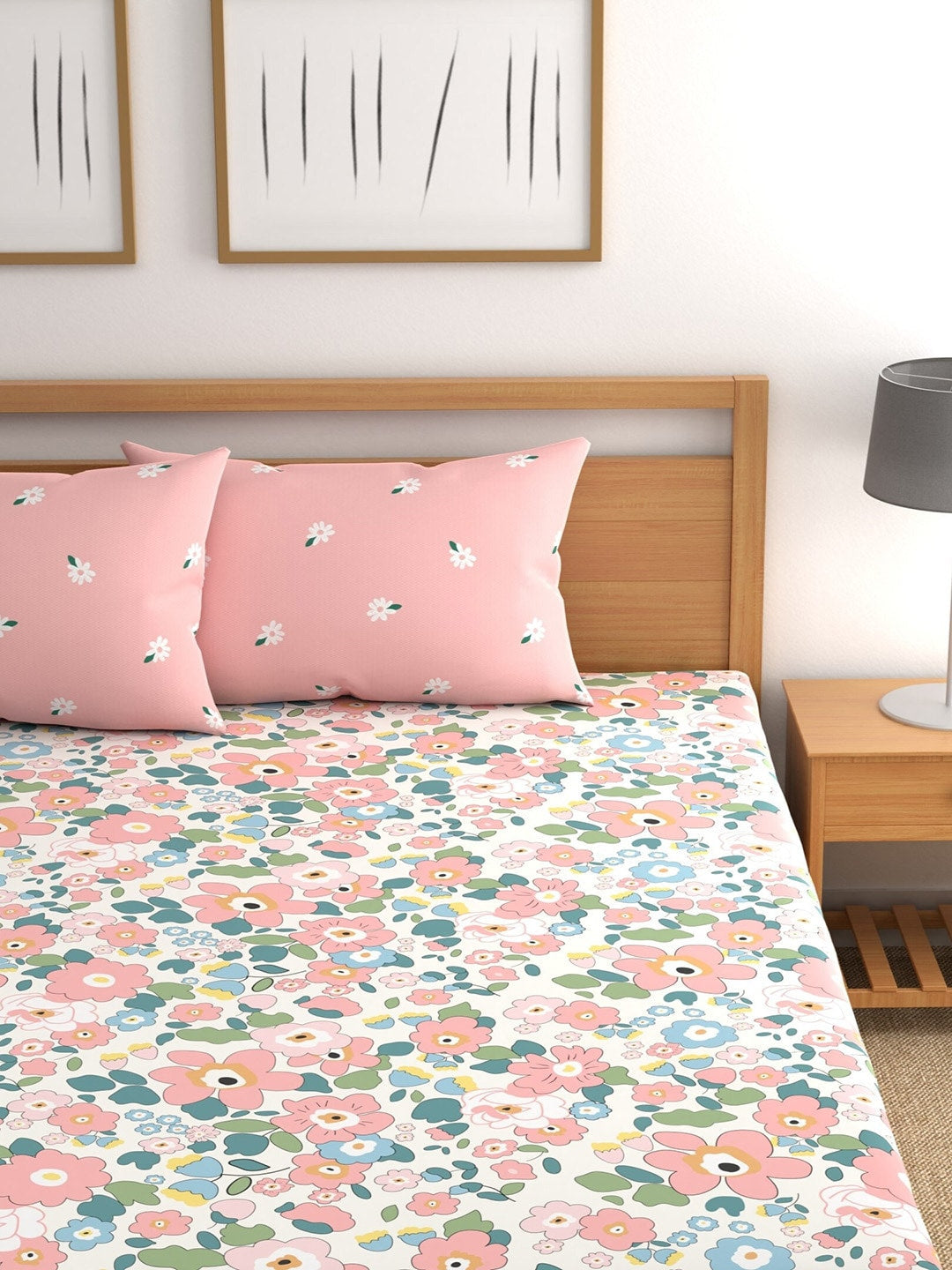 CHHAVI INDIA White & Pink Floral Ultra Soft 210 TC King Bedsheet with 2 Pillow Covers - Swadesiicart
