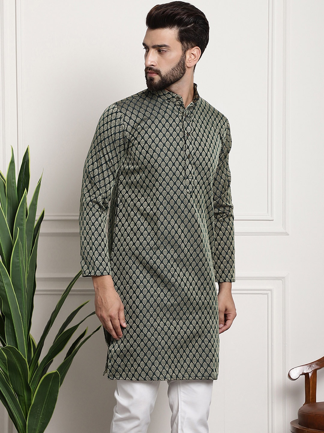 Sojanya Band Collar Ethnic Motifs Woven Design Kurta | Swadesiicart