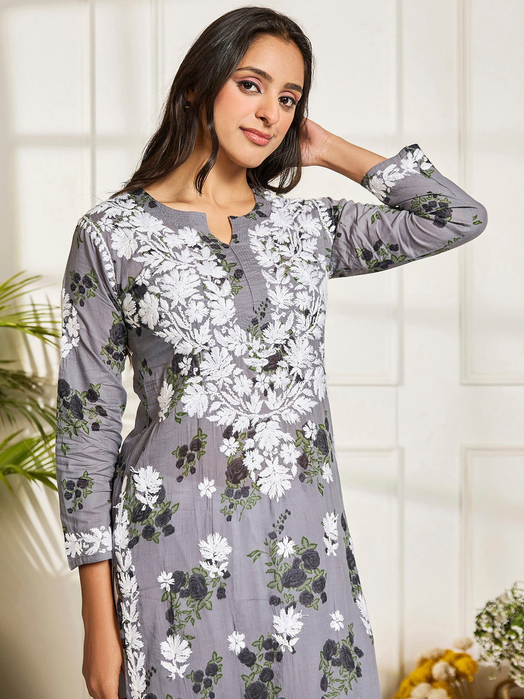 HOUSE OF KARI Floral Embroidered Chikankari Cotton Straight Kurta | Swadesiicart