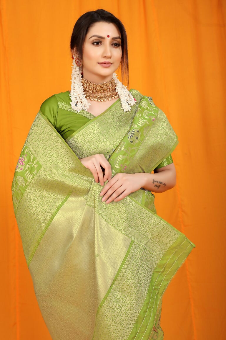 Jyoti Fashion Women's Green Kanjivaram Silk Zari Woven Saree with Blouse | Swadesiicart
