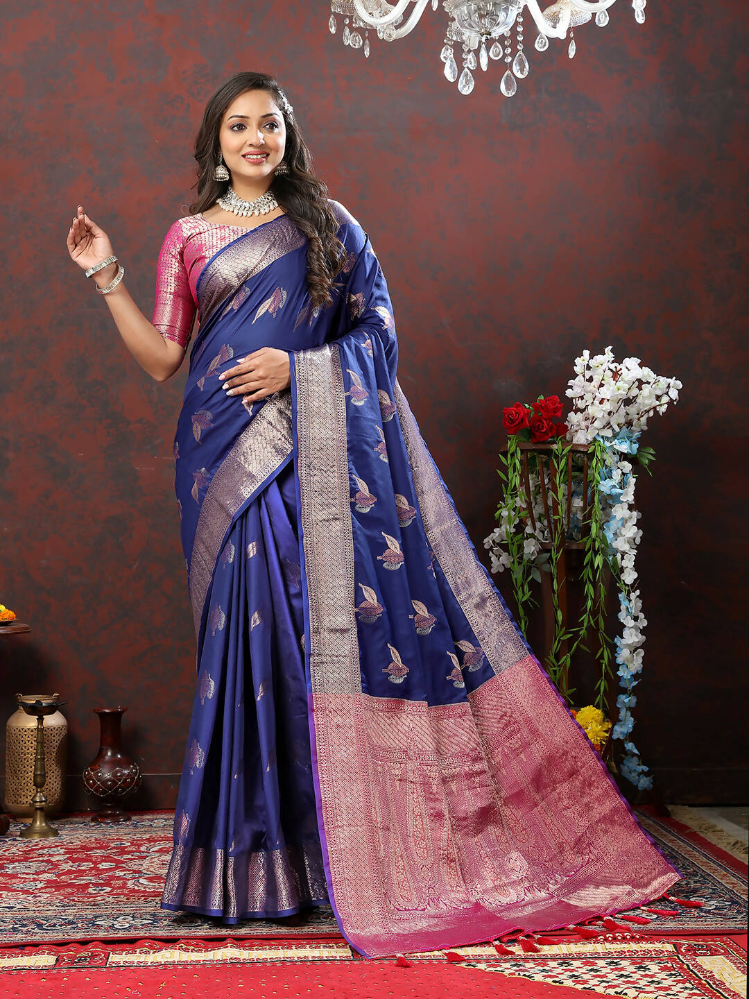 Lorenvalley Fashion Navyblue Soft Silk Woven Design Zari Weaving Saree - Swadesiicart