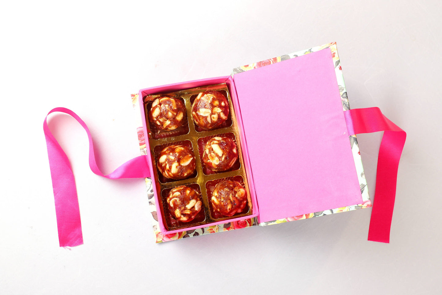SK Mithaii Khajur/Dates Peanut Ladoo (6 Cavity) | Swadesiicart