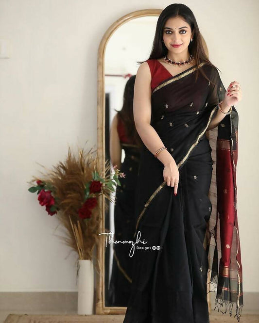 DEIANA'S Beautiful Designer Golden zari Soft Cotton Saree - Navy Blue - Swadesiicart