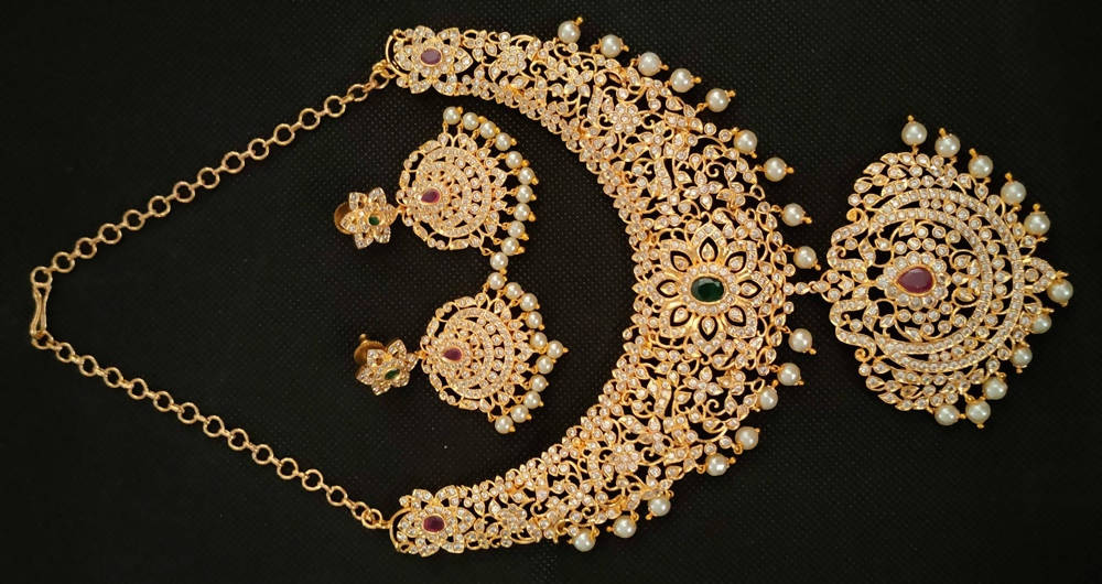 Uncuts Bridal Necklace Set - Swadesiicart