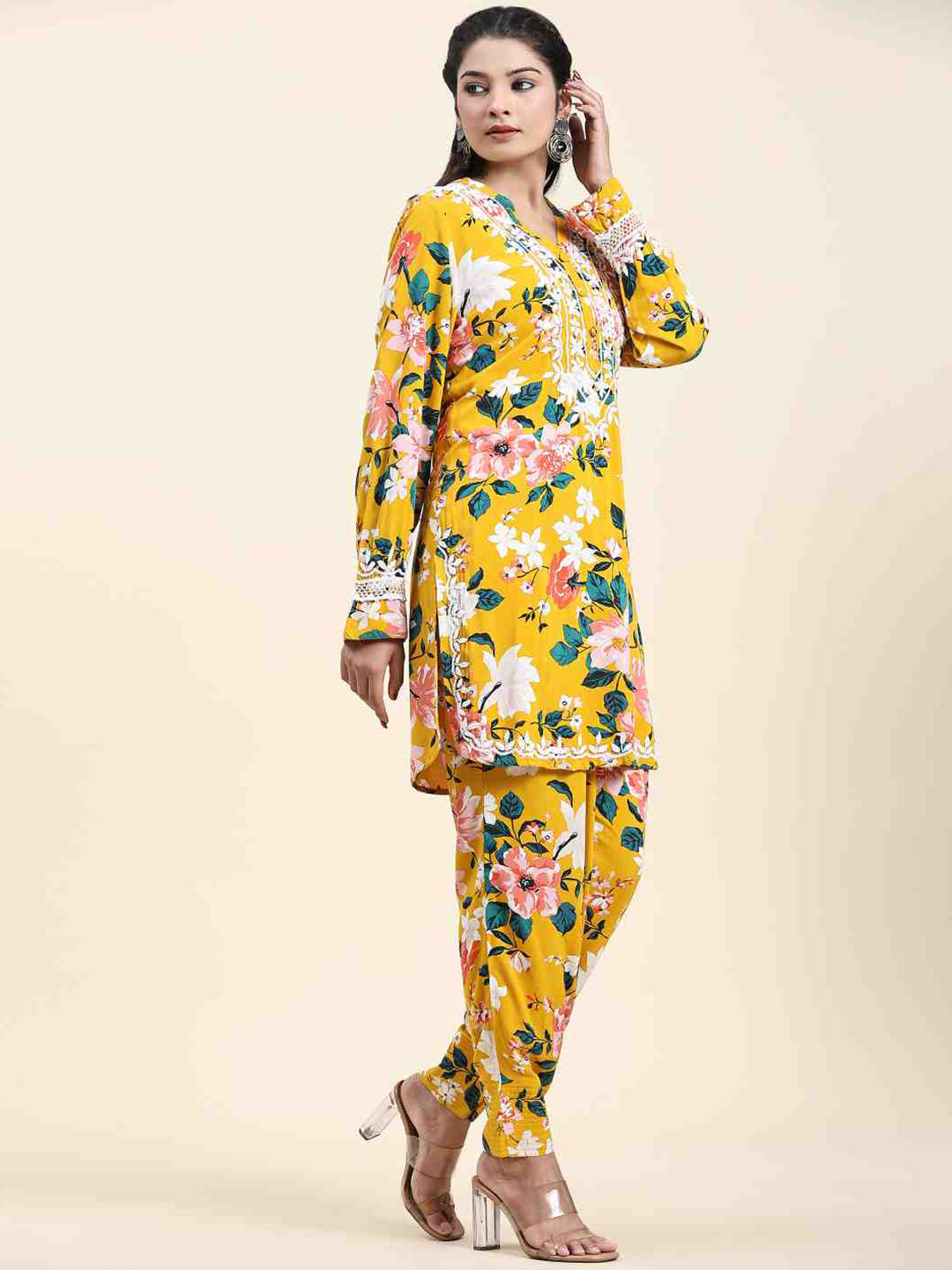 HOUSE OF KARI Floral Printed Chikankari Regular Straight Pure Cotton Kurta with Trousers | Swadesiicart