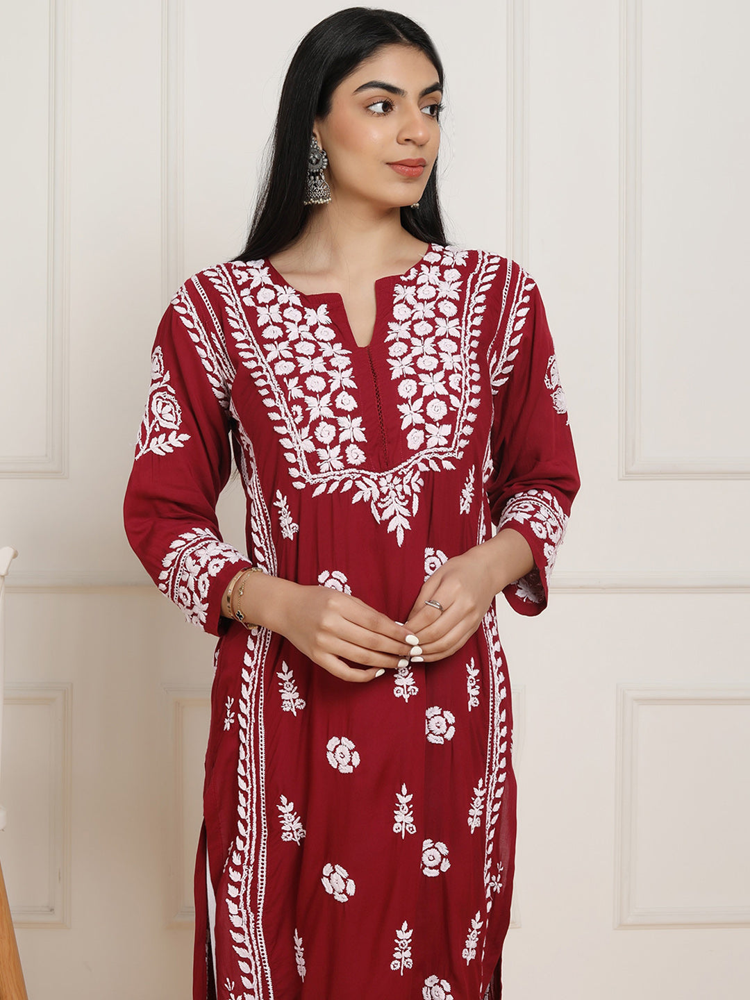 HOUSE OF KARI Floral Embroidered Chikankari Pure Cotton Kurta | Swadesiicart