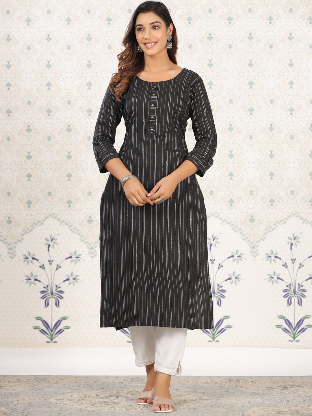 Ode by House of Pataudi Striped Round Neck Straight Cotton Kurta - Swadesiicart