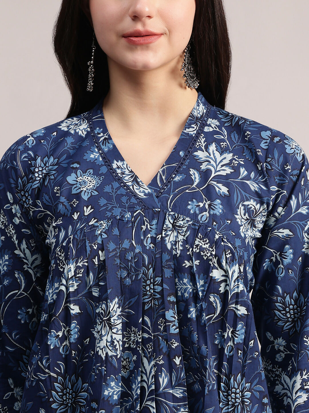 Aavyora Women's Navy Blue Floral Printed Cotton A-Line Kurta with Pintuck Detailing - Swadesiicart