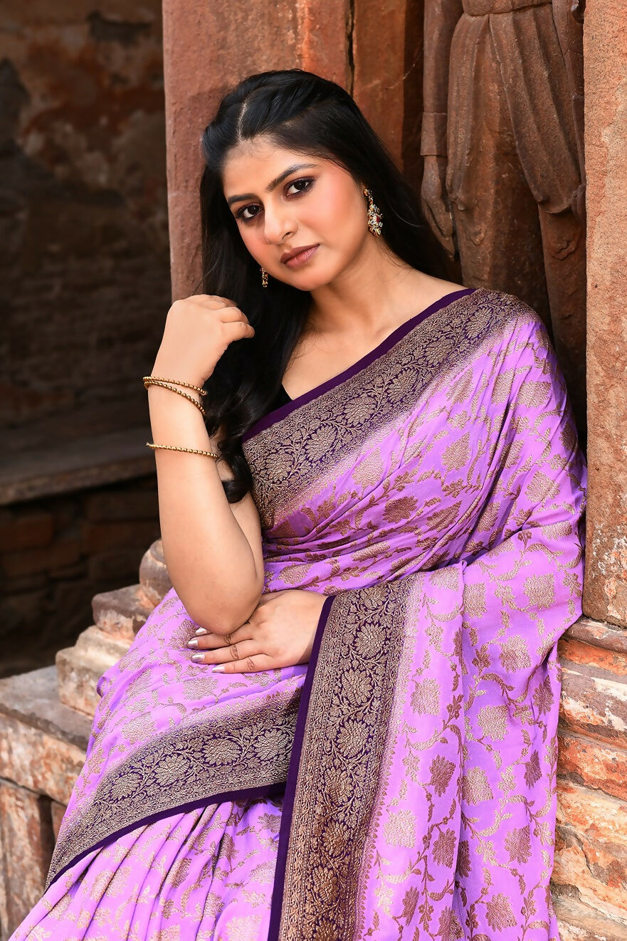 Joban Fashion Lavender Crepe Chiffon Pure Handloom Banarasi Silk Saree | Swadesiicart