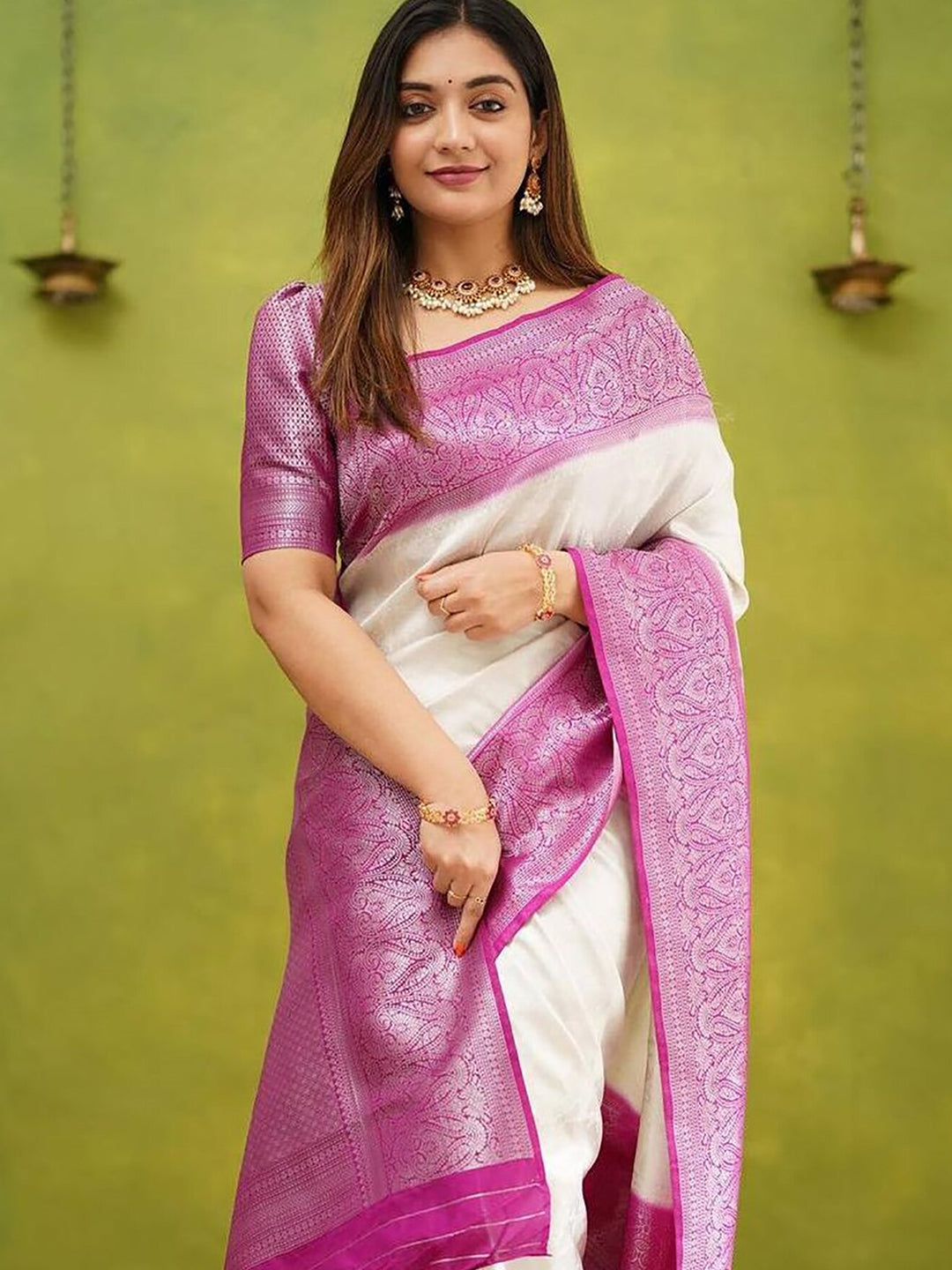 Kalini Woven Design Zari Banarasi Saree | Swadesiicart