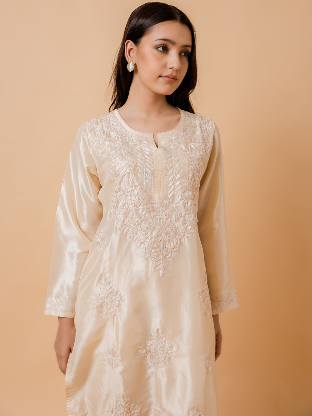 HOUSE OF KARI Floral Embroidered Silk Chikankari Kurta | Swadesiicart