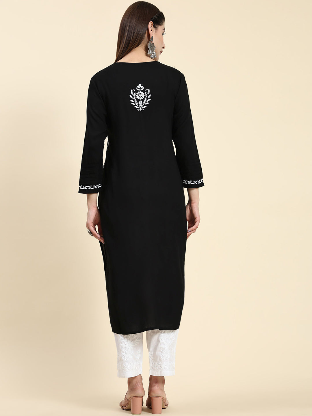 HOUSE OF KARI Ethnic Motifs Embroidered Chikankari Straight Kurta | Swadesiicart