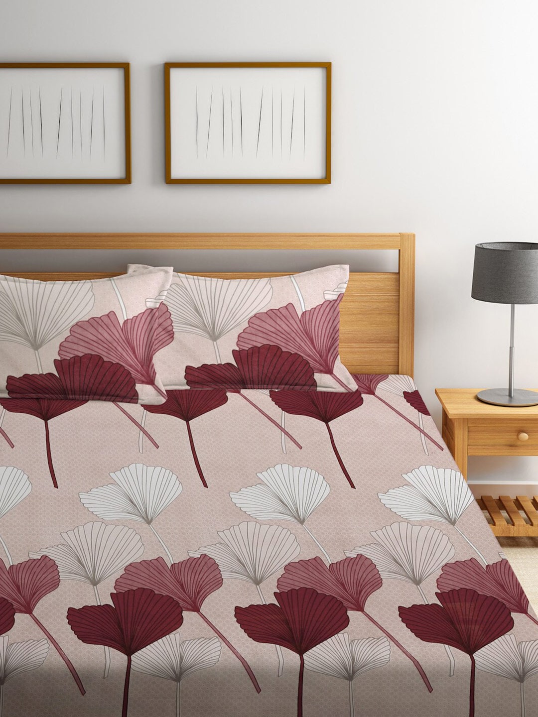KLOTTHE Beige Floral 300 TC Cotton Blend Double Bedsheet Set - Swadesiicart