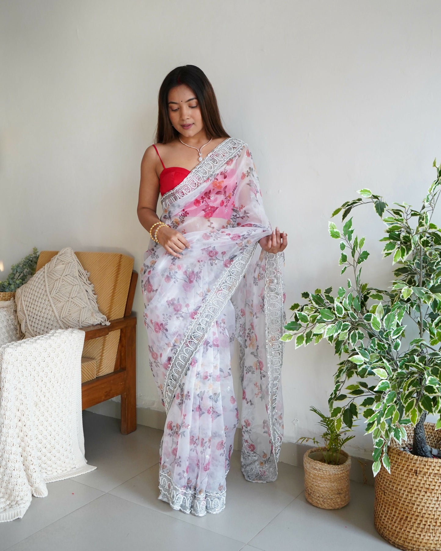 Vamsee Ferry White Organza Saree - Swadesiicart