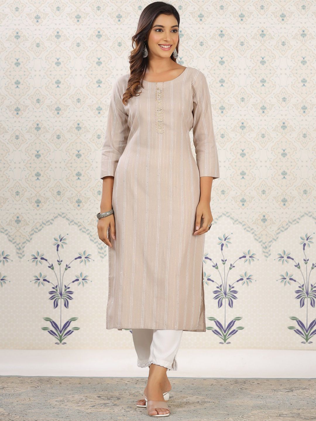 Ode by House of Pataudi Striped Round Neck Straight Cotton Kurta - Swadesiicart