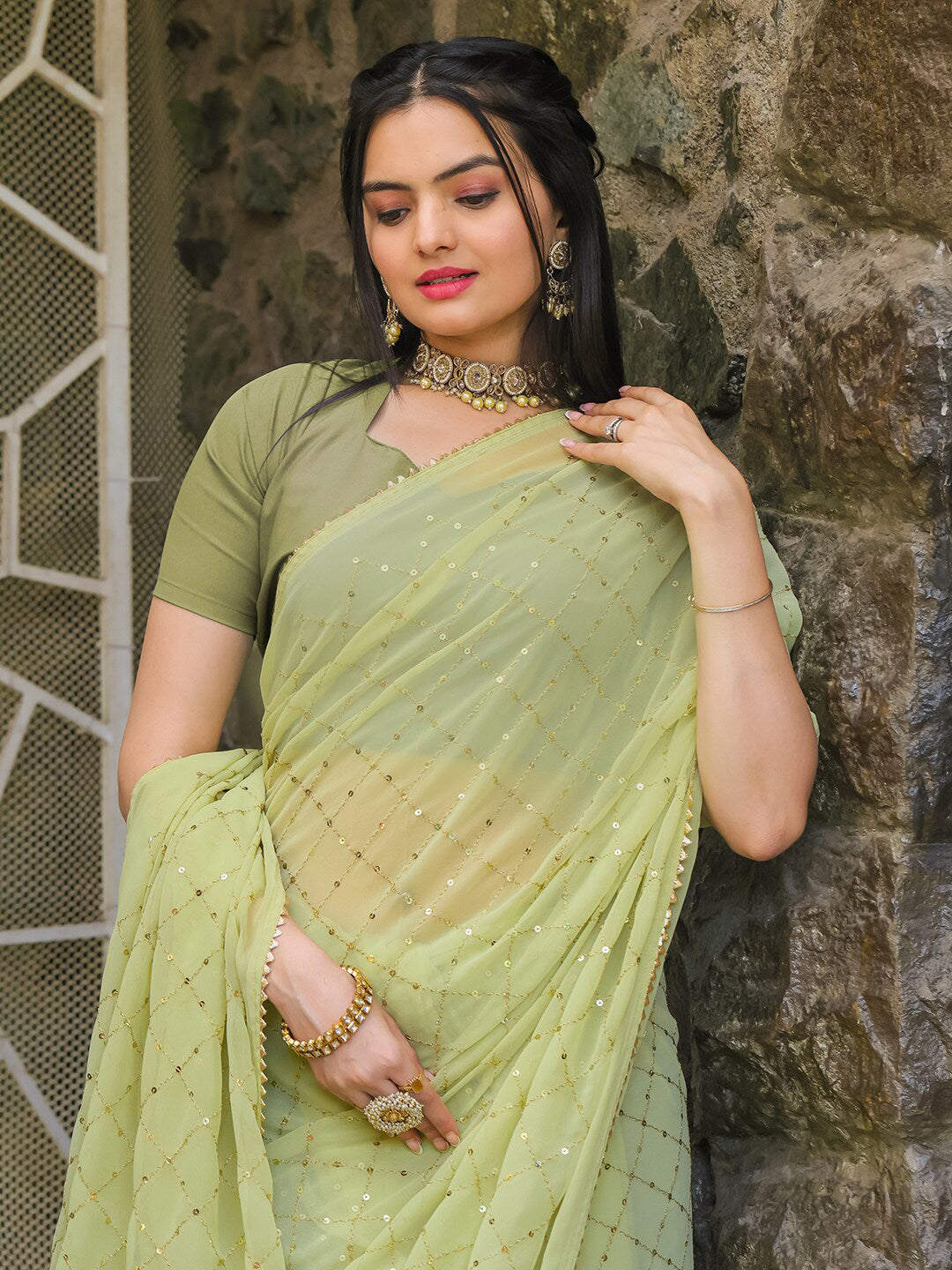 Tikhi Imli Embellished Sequinned Saree | Swadesiicart