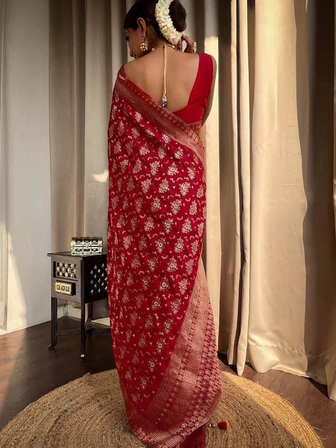 Kalini Ethnic Motifs Woven Design Zari Detailed Banarasi Saree | Swadesiicart
