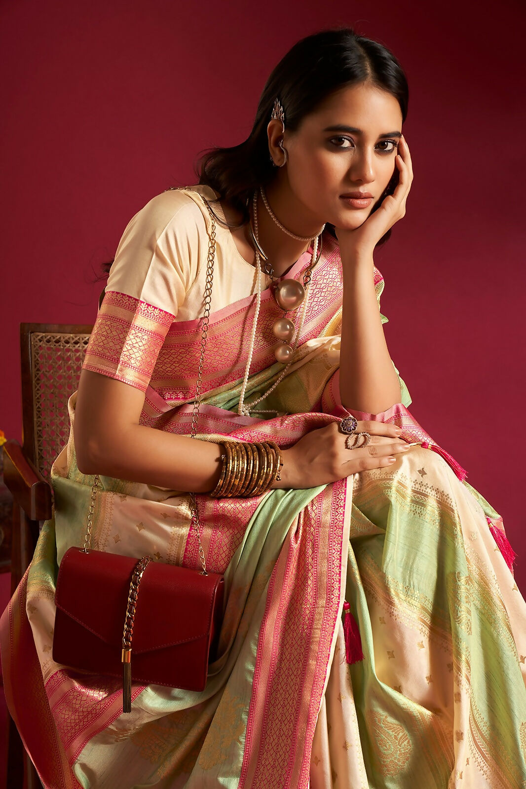 Joban Fashion Cream & Sea Green Plain With Weaving Border Banarasi Silk Sarees | Swadesiicart