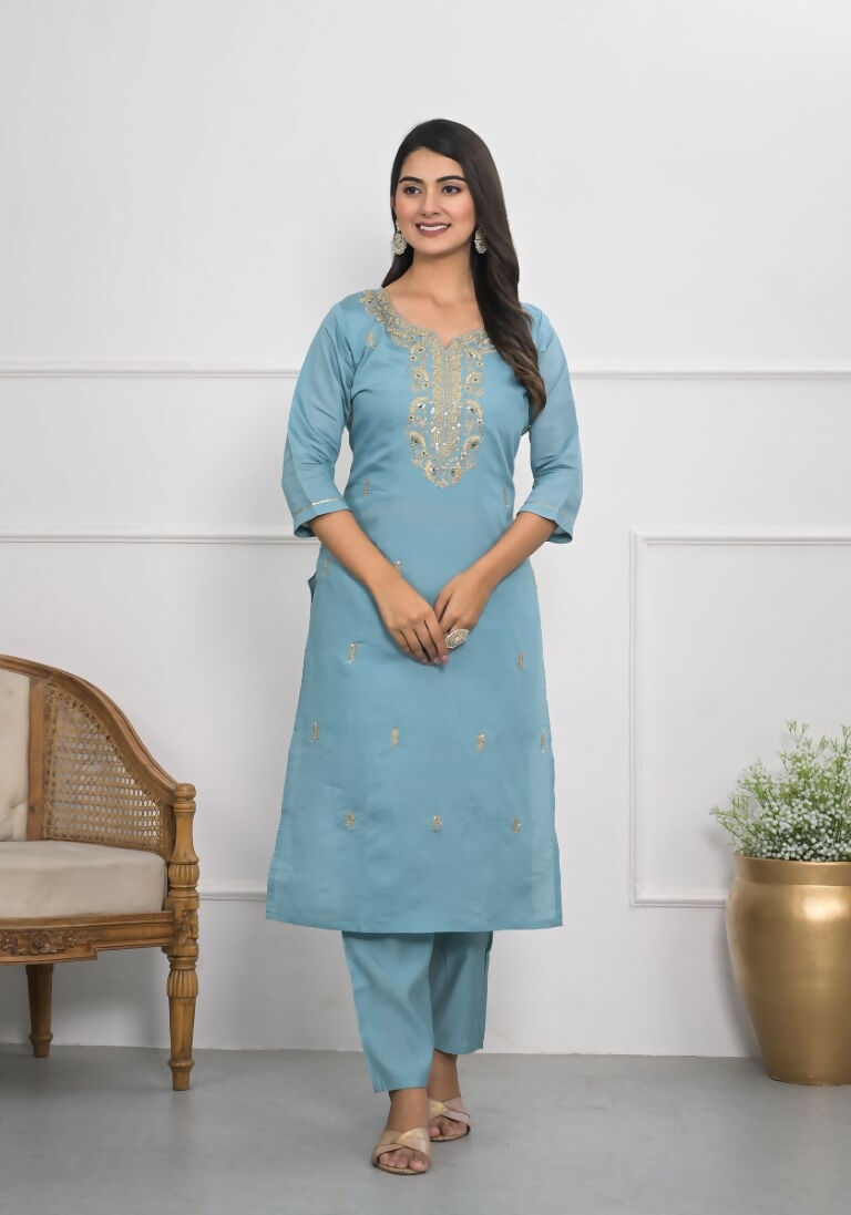 Lavender Viscose Silk Embroidery with Thread and sequence Stitched Suit With Dupatta - Tanisha | Swadesiicart