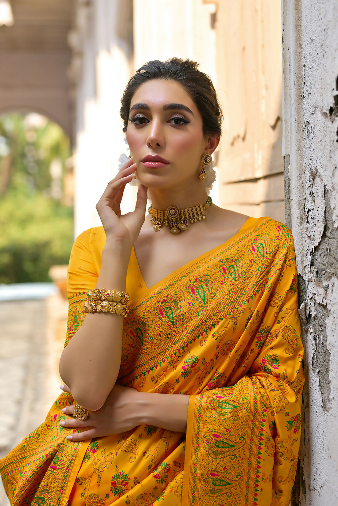 Vishnu Weaves Women's Mustard Yellow Silk Woven Saree with Blouse - Swadesiicart