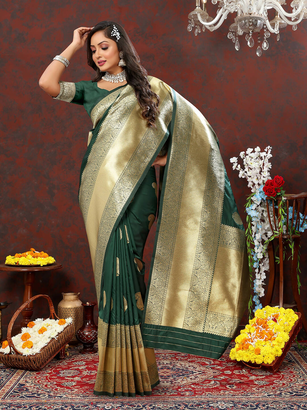 Lorenvalley Fashion Green Soft Silk Woven Design Gold Zari Weaving Saree - Swadesiicart