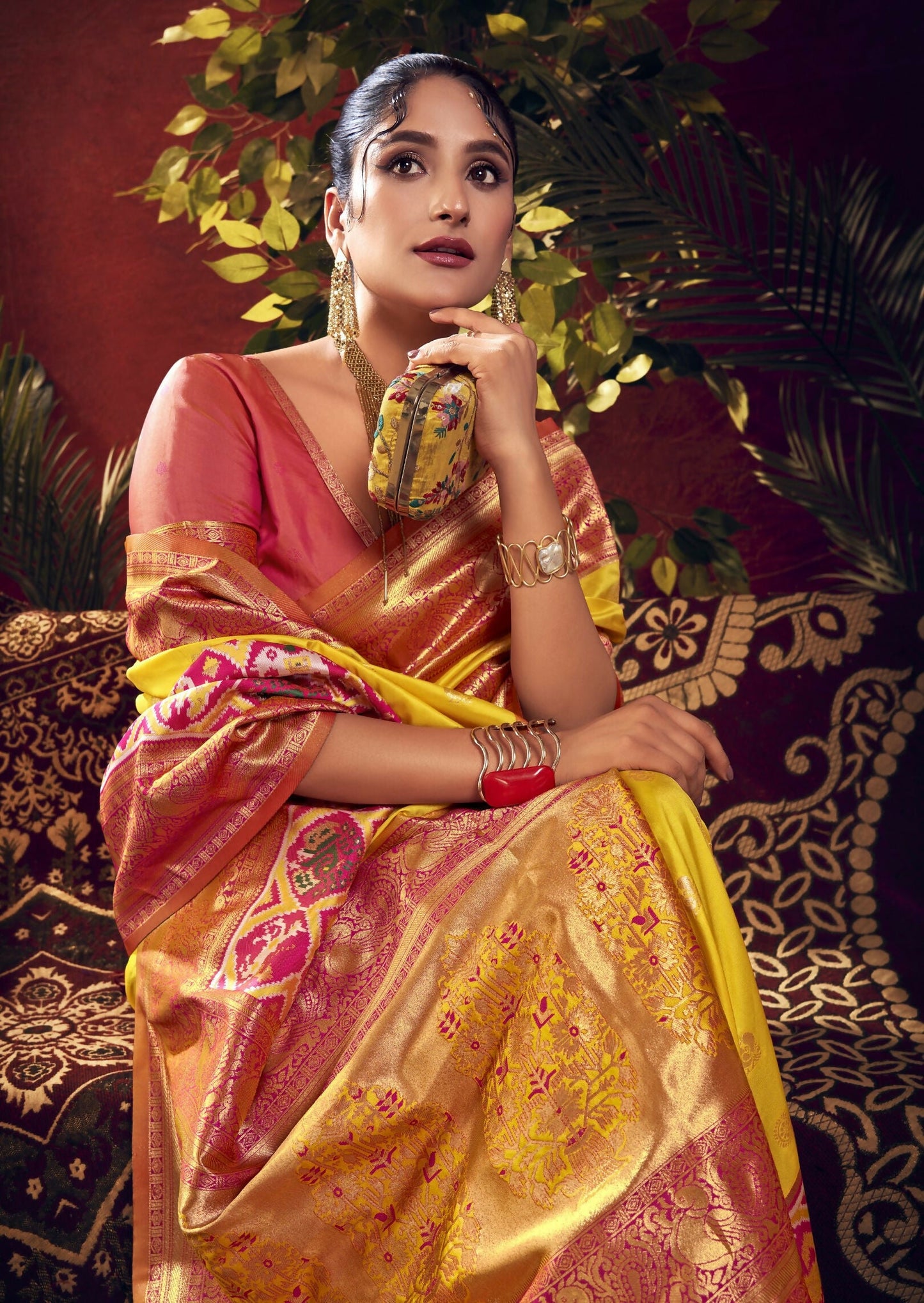 Vishnu Weaves Women's Yellow Paithani Silk Saree with Blouse - Swadesiicart