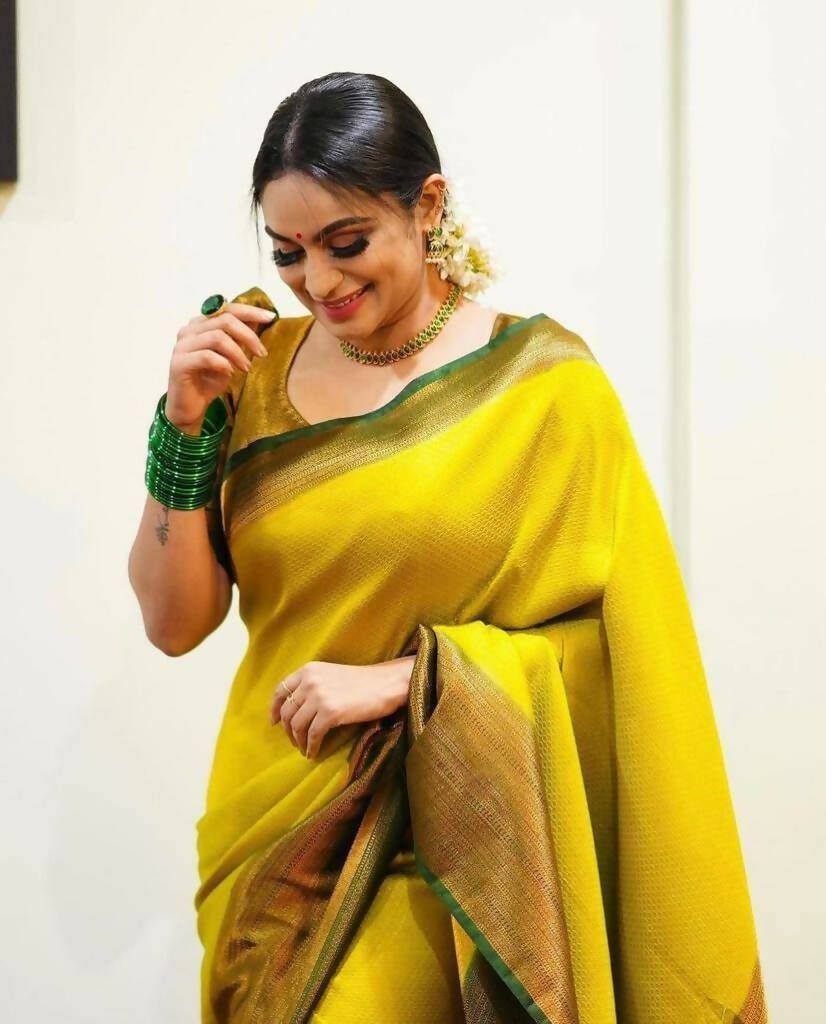 DEIANA'S Beautiful Designer Golden zari Soft Lichi Silk Saree - Yellow Green - Swadesiicart