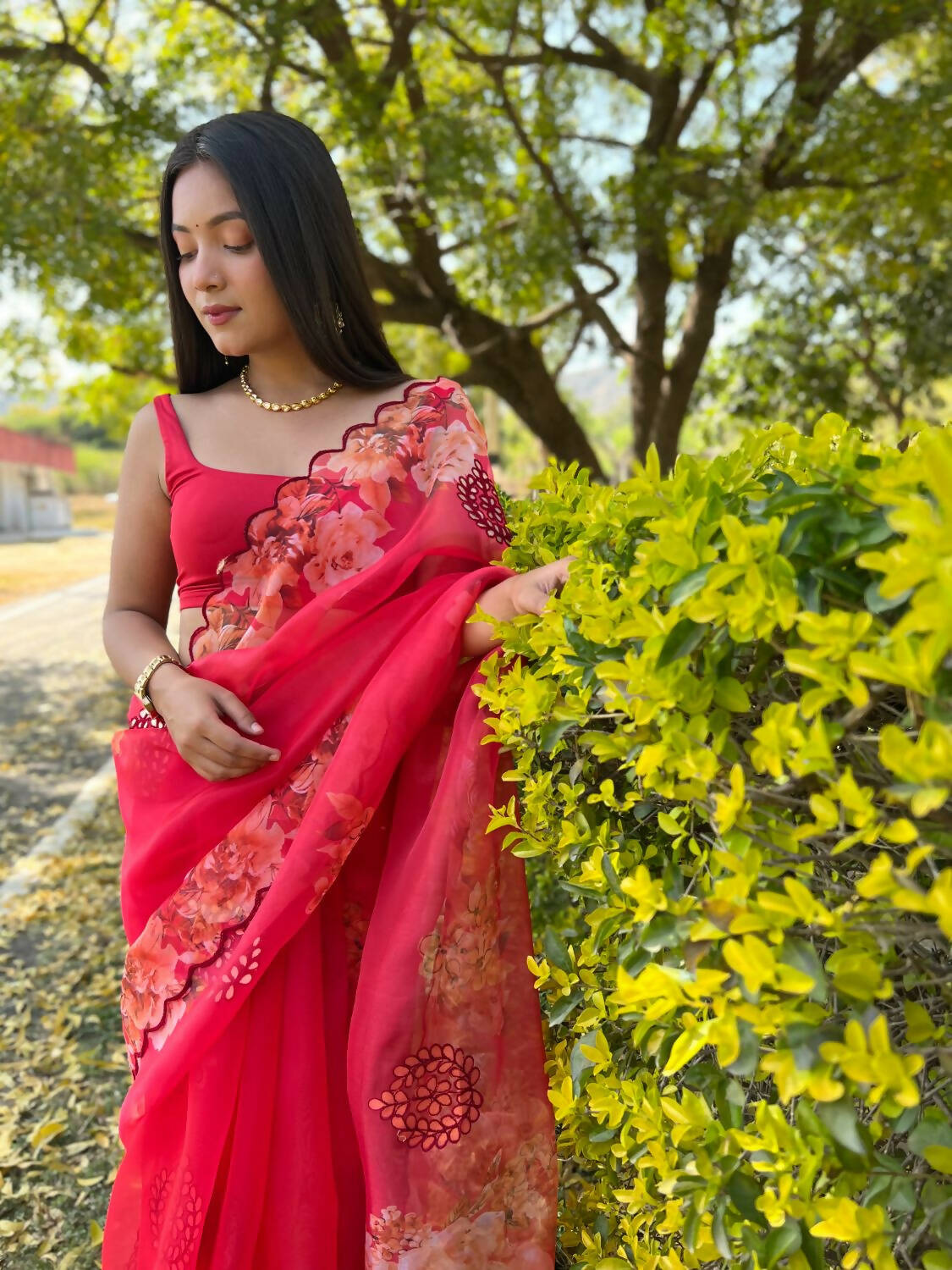 Vamsee Red Organza Saree - Swadesiicart