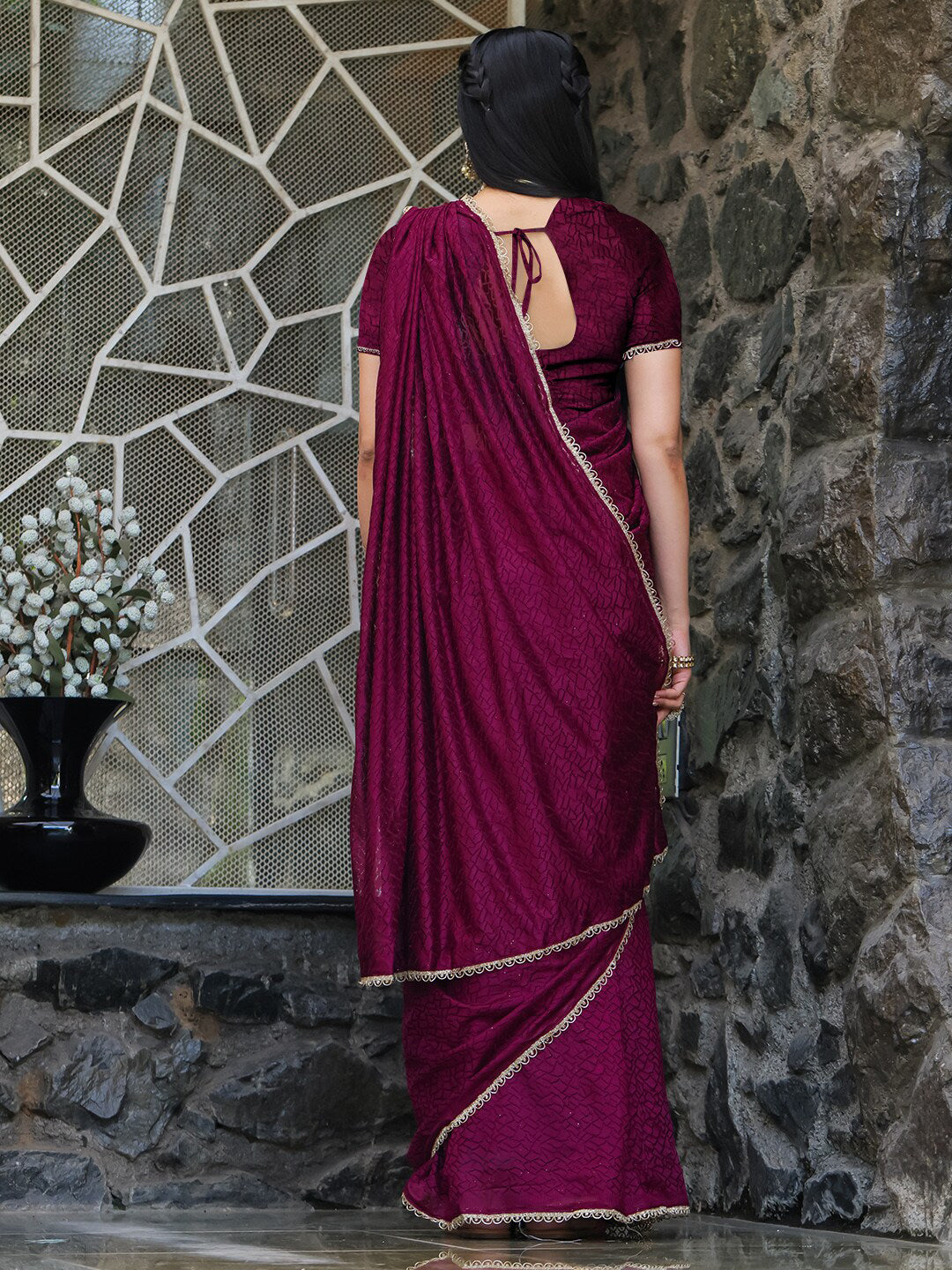 Tikhi Imli Abstract Printed Ready to Wear Saree | Swadesiicart