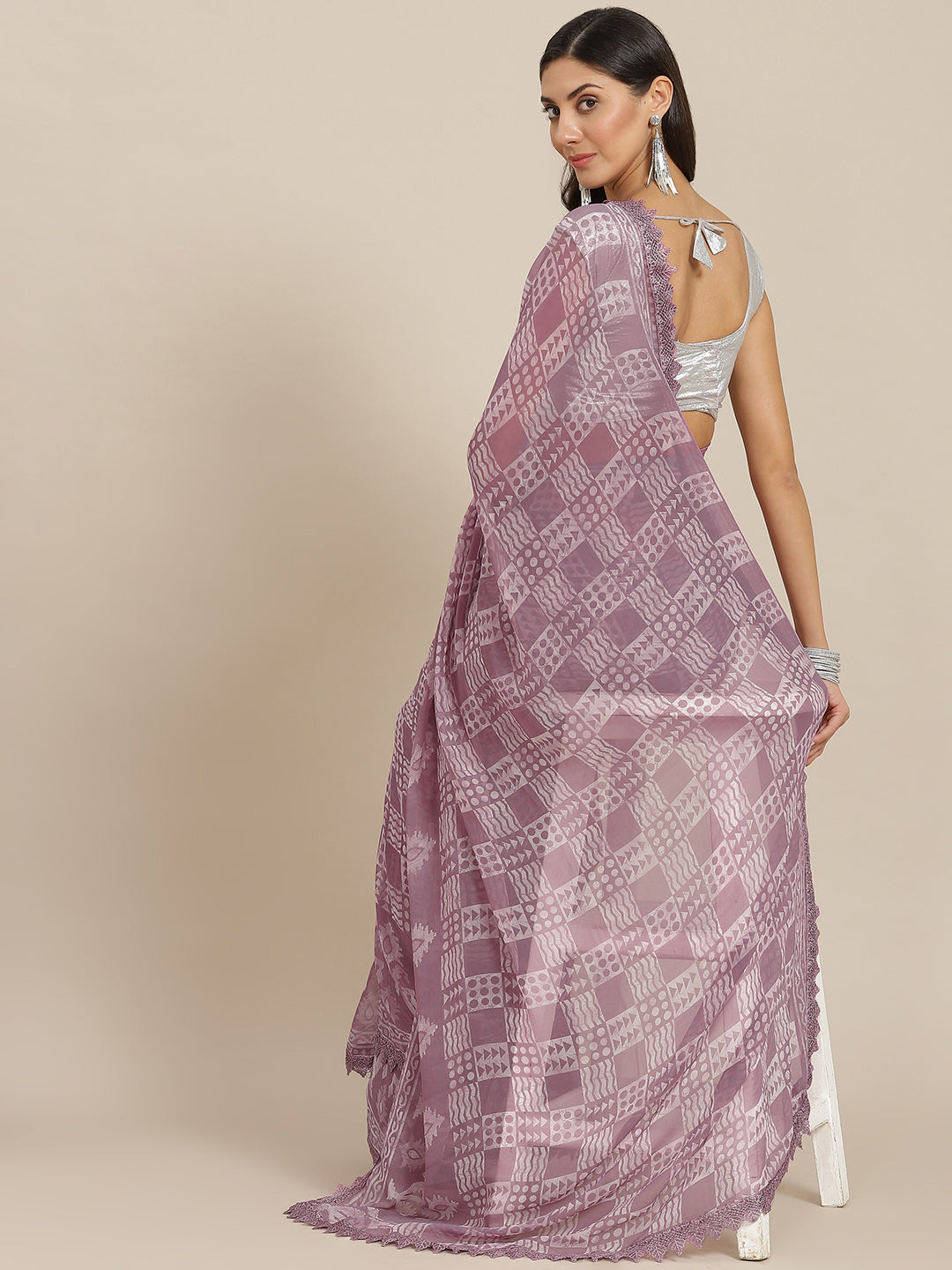 Tikhi Imli Mauve Batik Saree With Chikankari Lace | Swadesiicart