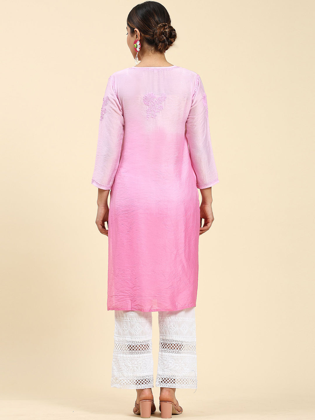 HOUSE OF KARI Floral Chikankari Embroidered Kurta | Swadesiicart