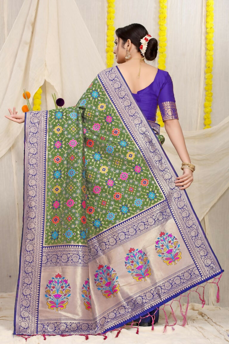 Jyoti Fashion Women's Green Patola Silk Zari Woven Saree with Blouse | Swadesiicart