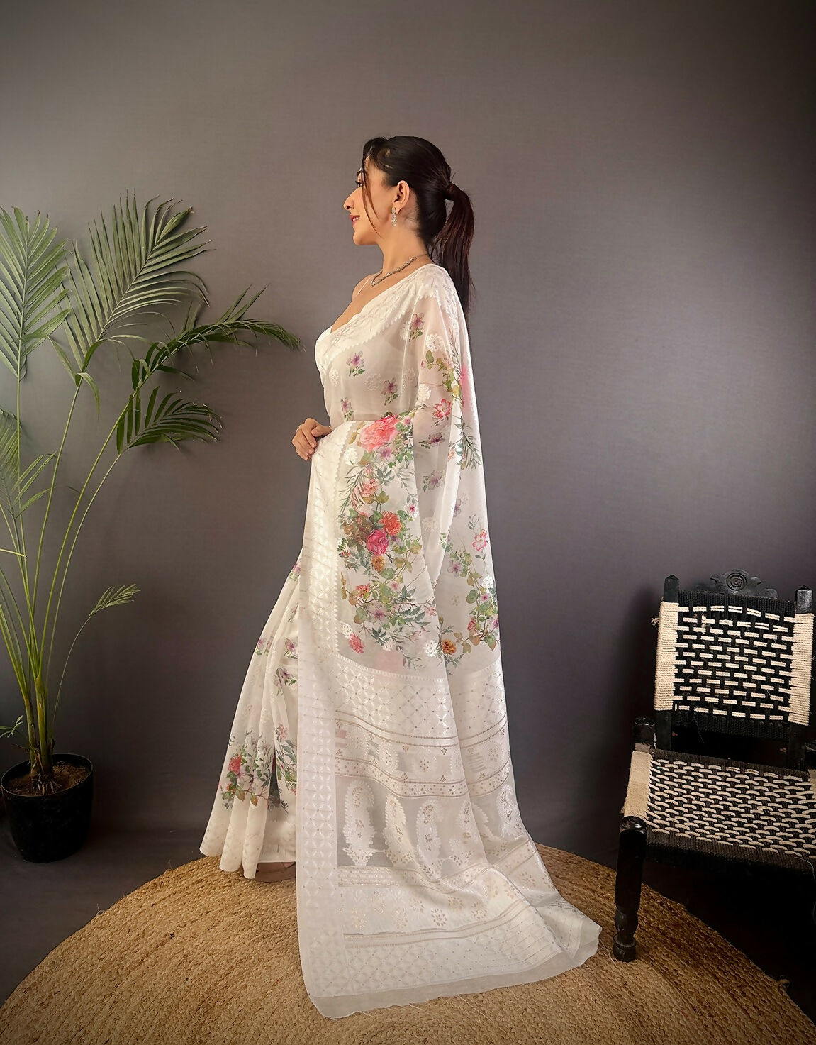 Joban Fashion White Floral Motifs Banarasi Silk Sarees | Swadesiicart