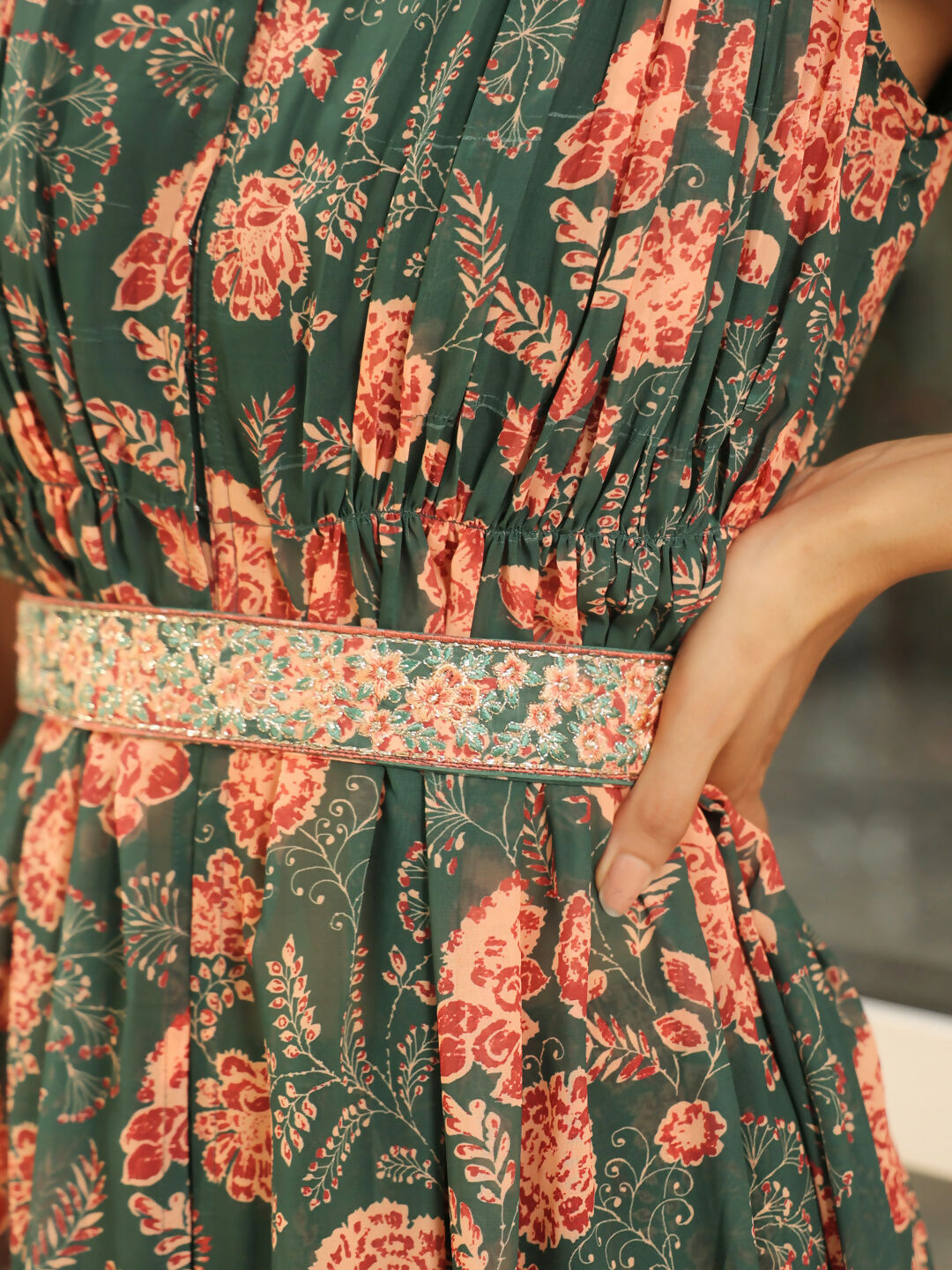 Janasya Green Georgette Floral Kurta & Bottom | Swadesiicart