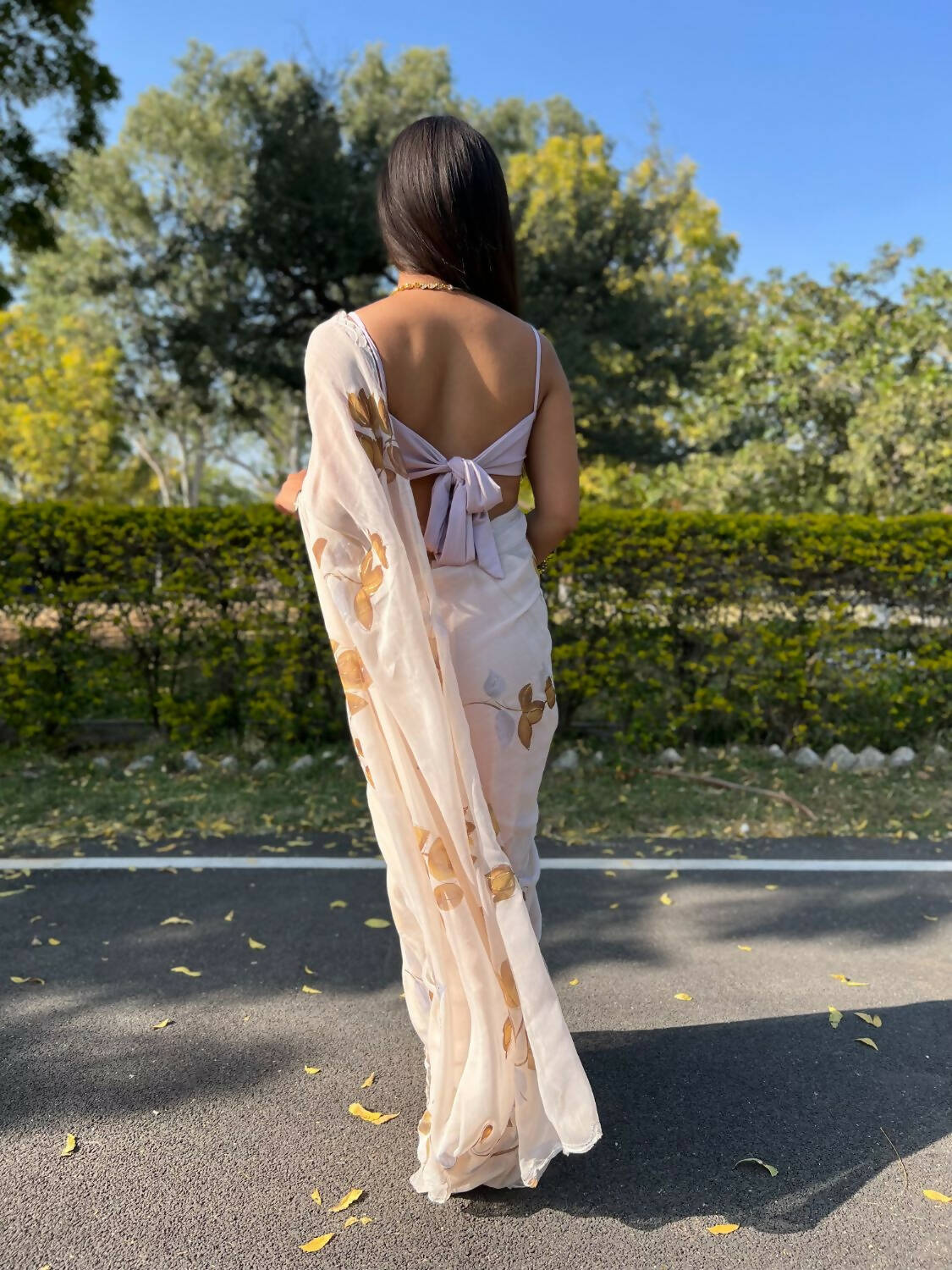 Vamsee Cream Chiffon Designer Saree - Swadesiicart