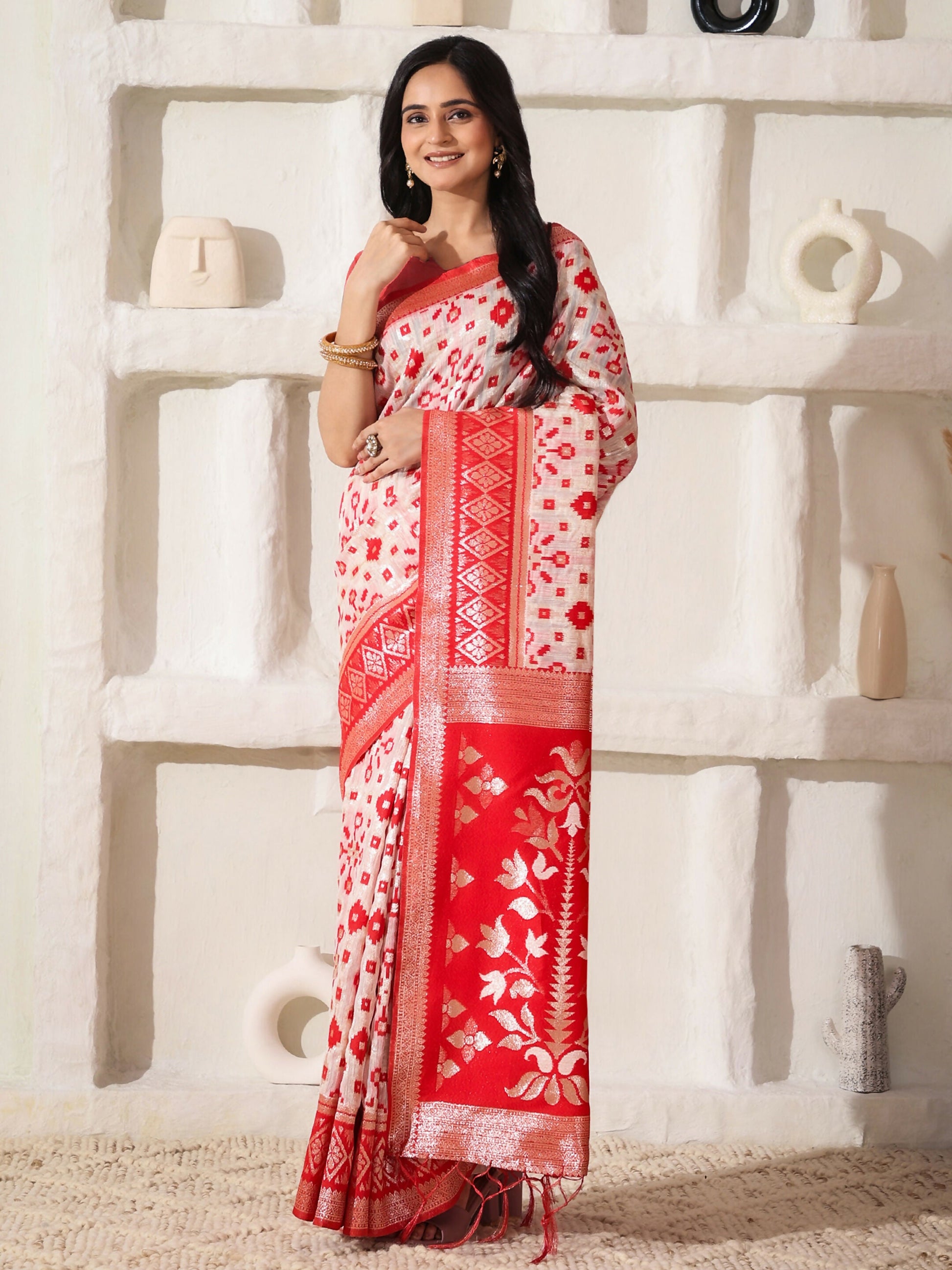 Shree Shyam Fashion Linen Cotton Red & White Saree