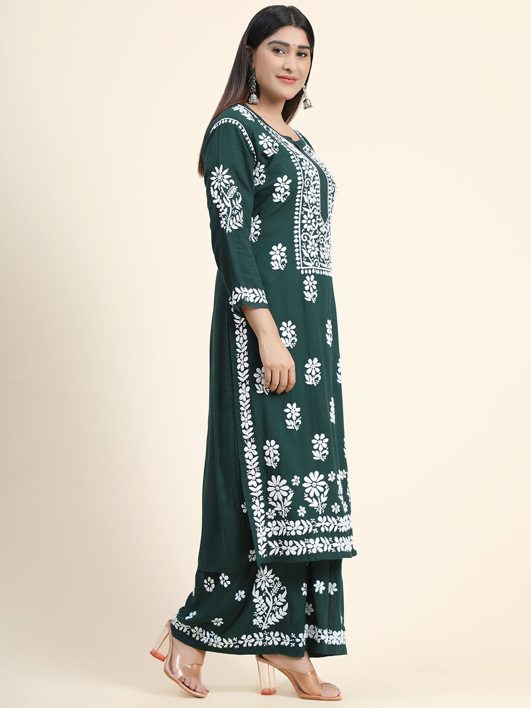 HOUSE OF KARI Women Green Floral Embroidered Chikankari Kurta with Palazzos | Swadesiicart