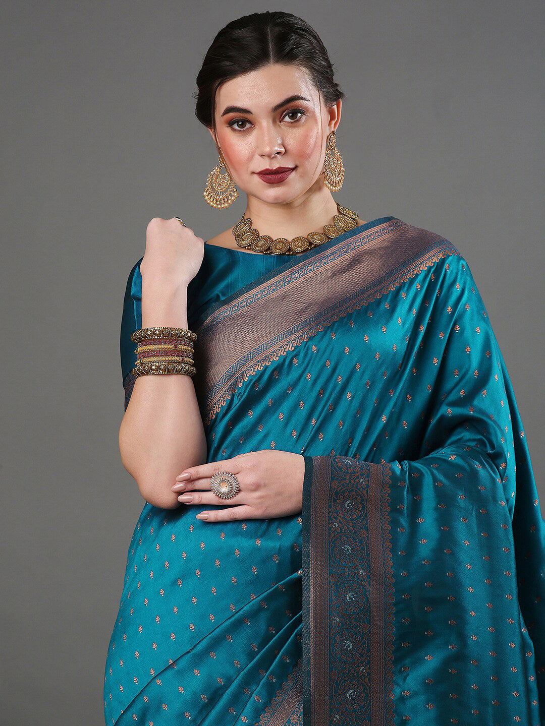 Mitera Woven Design Zari Silk Blend Banarasi Saree | Swadesiicart