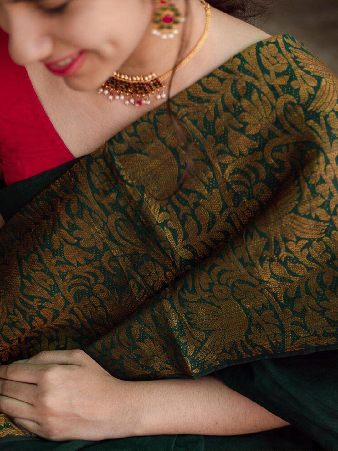 Kalini Ethnic Motifs Zari Banarasi Silk Saree | Swadesiicart