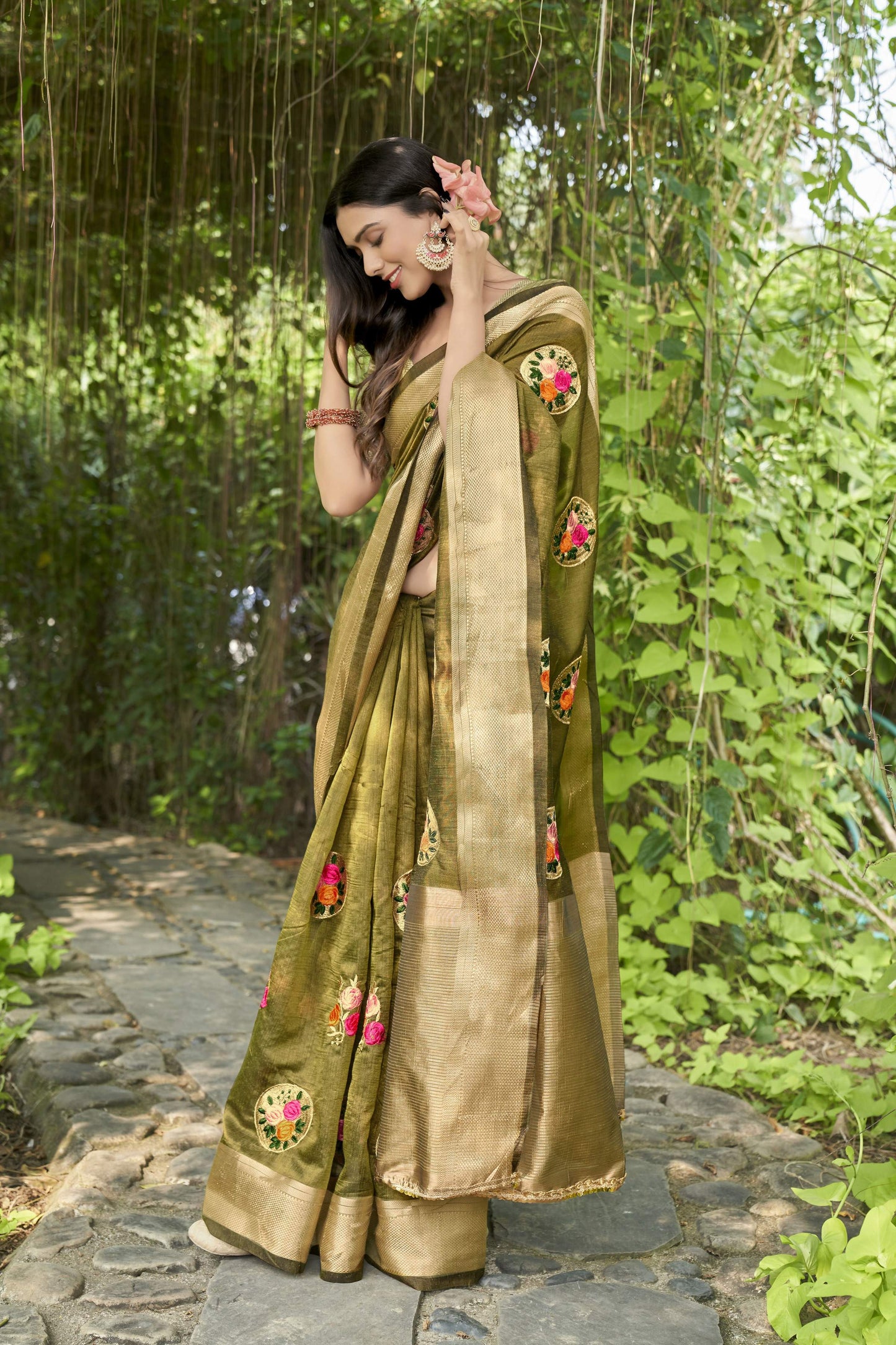 Vamsee Nikita Green Cotton Saree - Swadesiicart