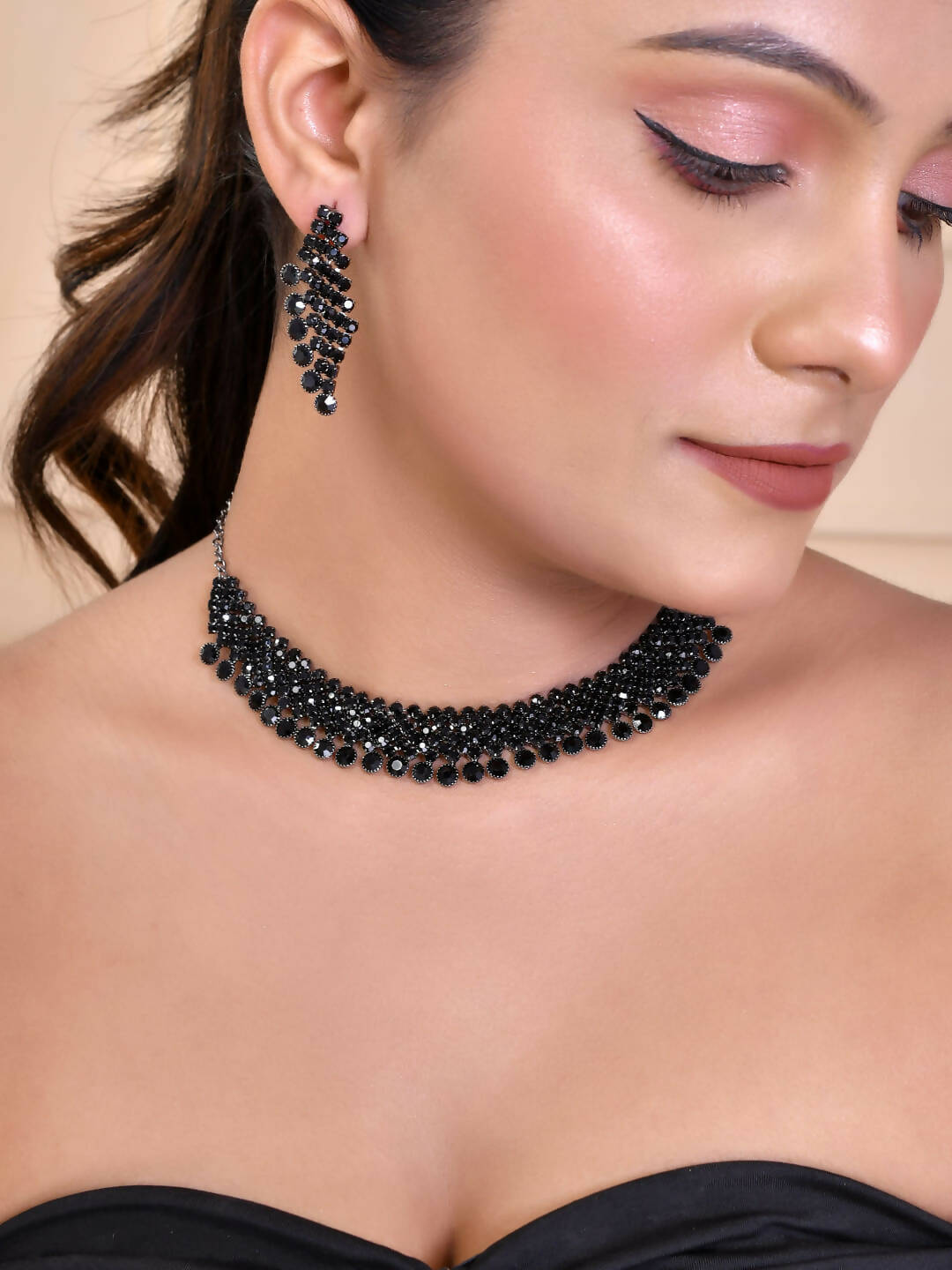 VOJ Women Black Color stainless steel Jewellery Set - Swadesiicart