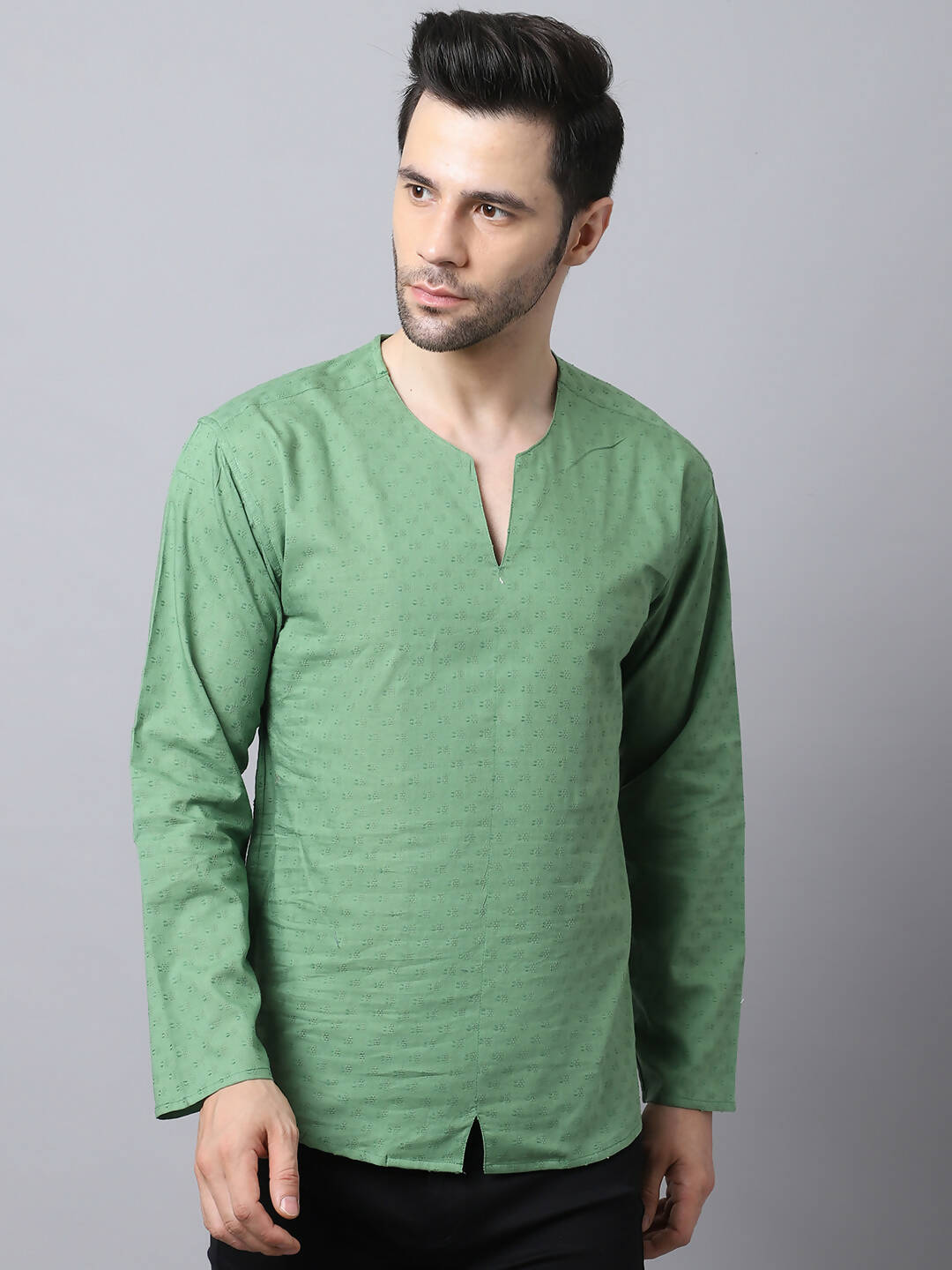 Even Apparels Green Pure Cotton Round Neck Slit Men's Kurta | Swadesiicart