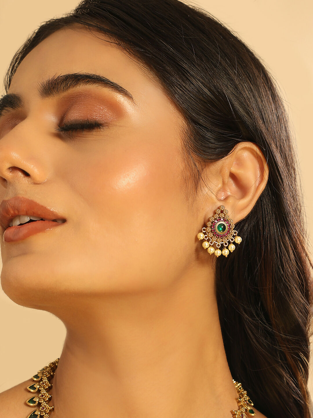 Nuyug 18K Gold Plated Temple Bliss Minimal Necklace Set | Swadesiicart