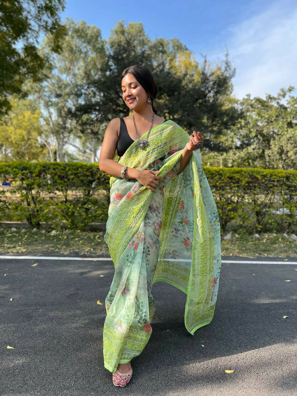 Vamsee Green Organza Saree - Swadesiicart