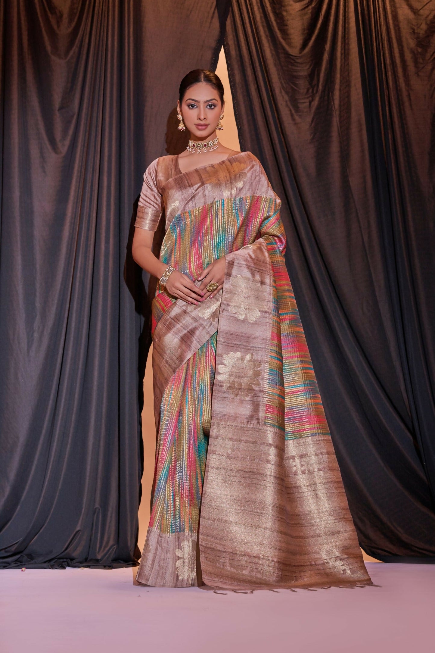 Vishnu Weaves Women's Pink Tussar Silk Zari Woven Saree with Blouse - Swadesiicart