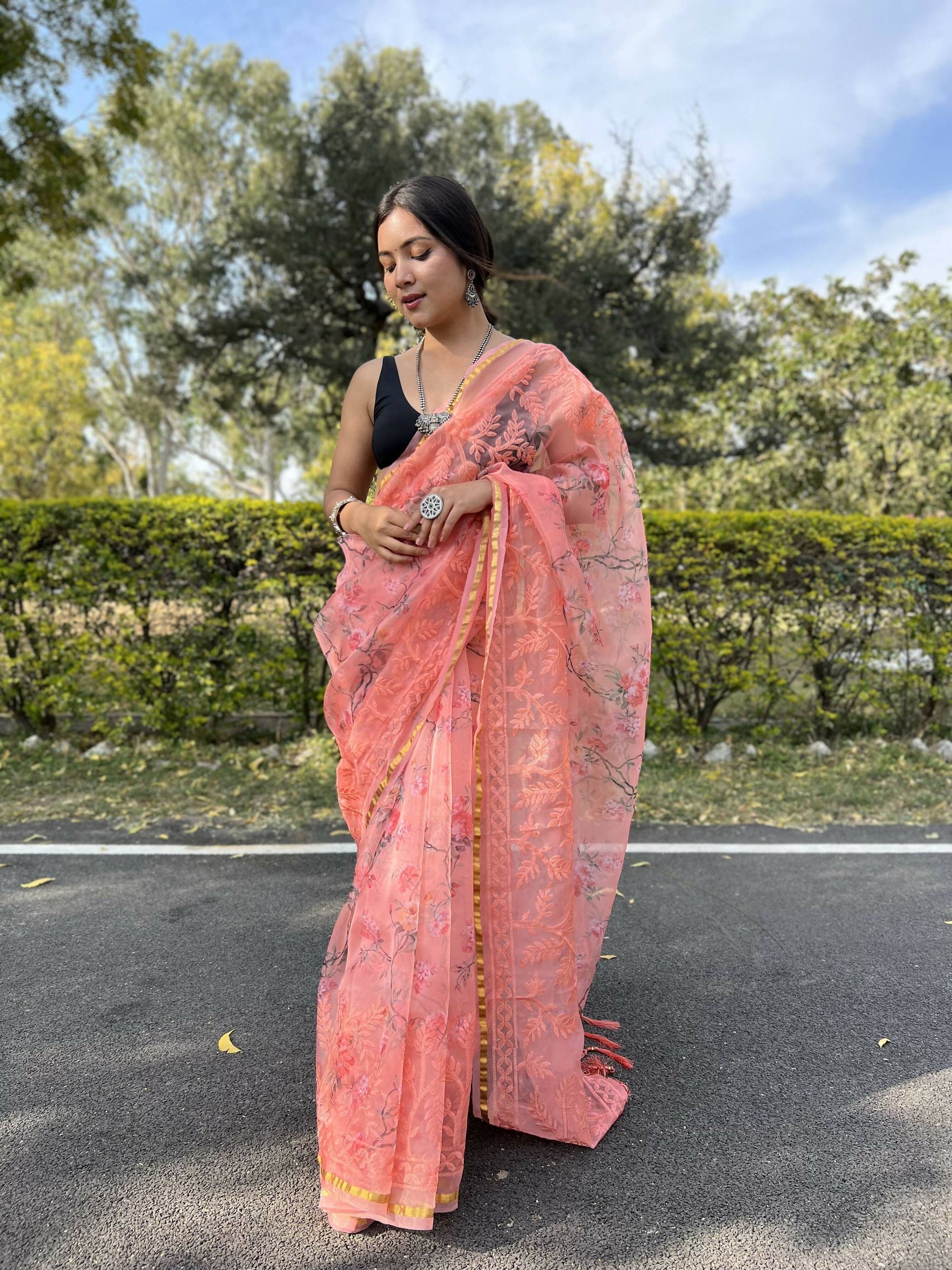 Vamsee Golden Patti Peach Organza Saree - Swadesiicart