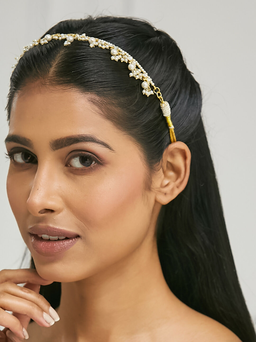 Nuyug 22K Gold-Plated Kundan & Pearl Studded Matha Patti Head Jewellery | Swadesiicart