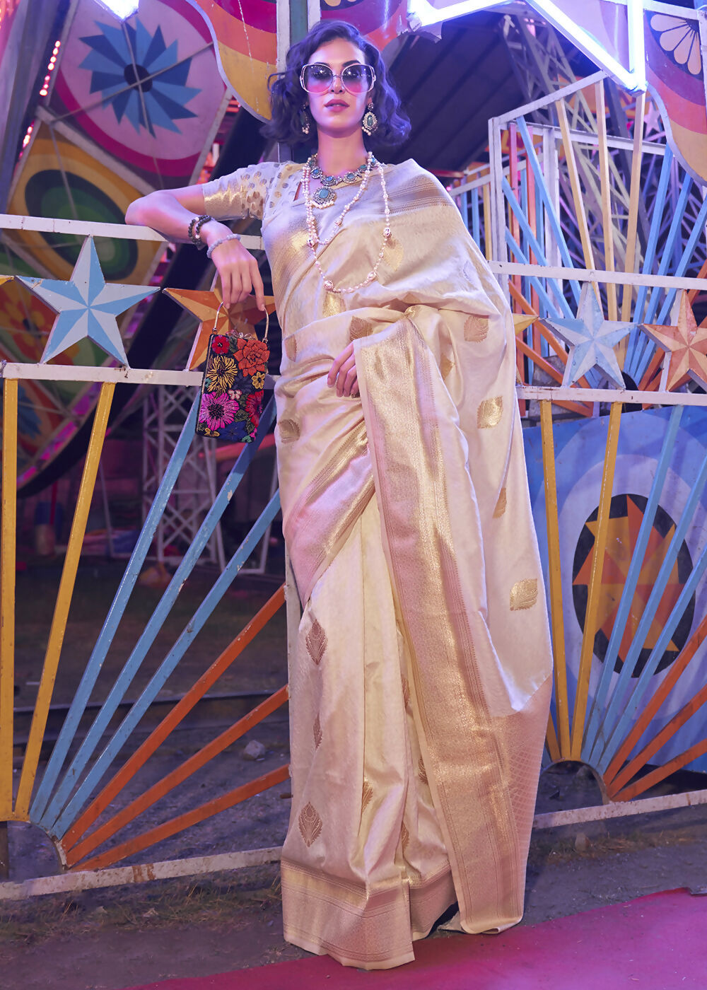 Beautiful Cream Handloom Weaving Silk Saree - Emponline | Swadesiicart